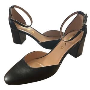 Unisa Womens Chunky Heel Sandals 9M Black Faux Leather Formal Ankle Strap